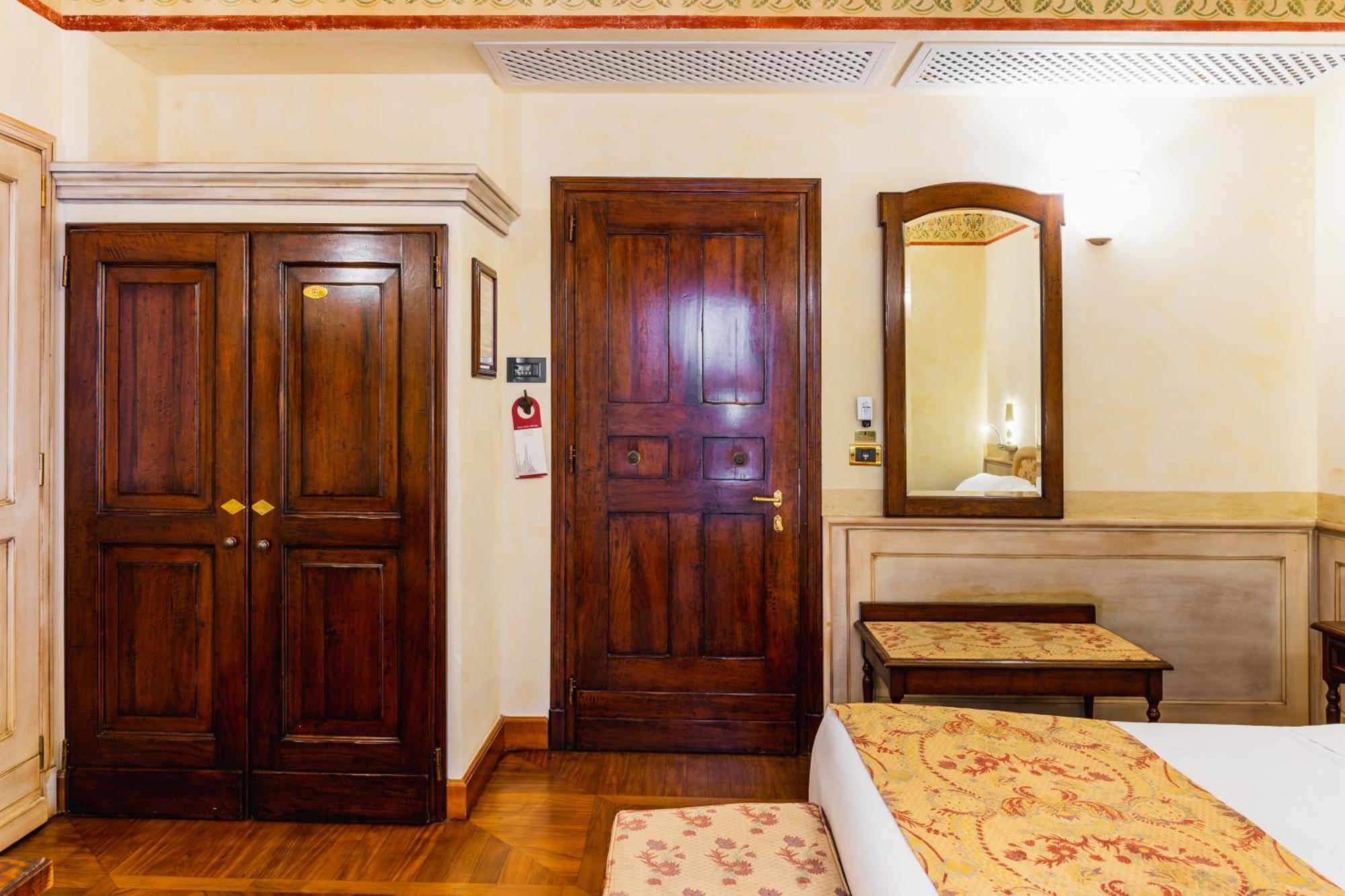 Art Commercianti Hotel